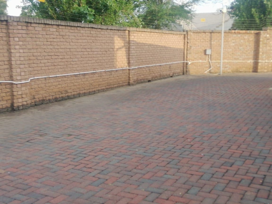 2 Bedroom Property for Sale in Mayberry Park Gauteng