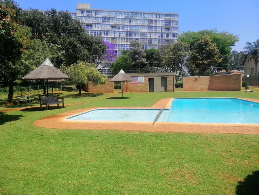 2 Bedroom Property for Sale in Bedfordview Gauteng