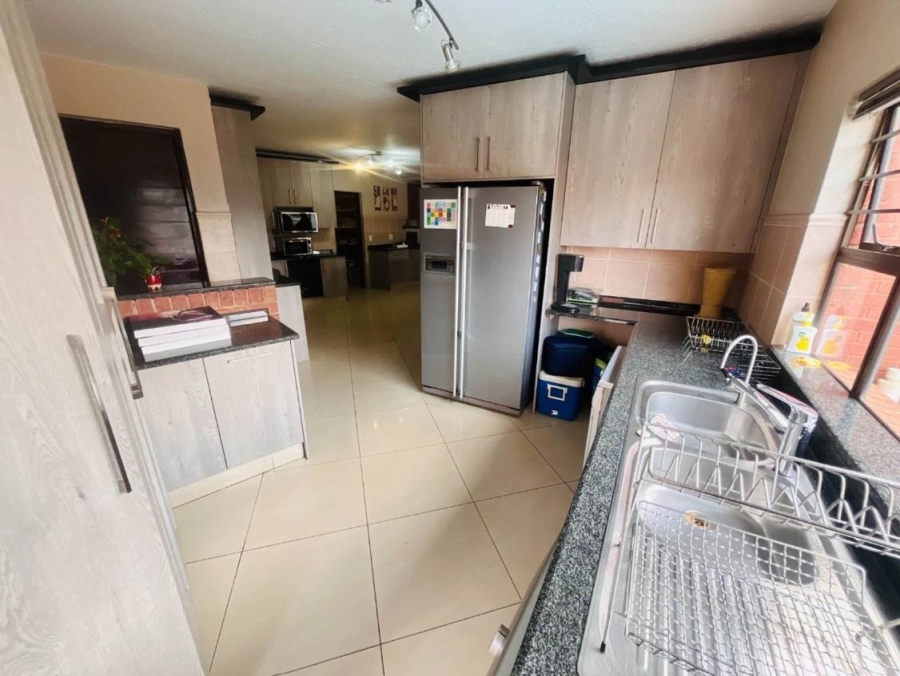 5 Bedroom Property for Sale in Meyersdal Gauteng