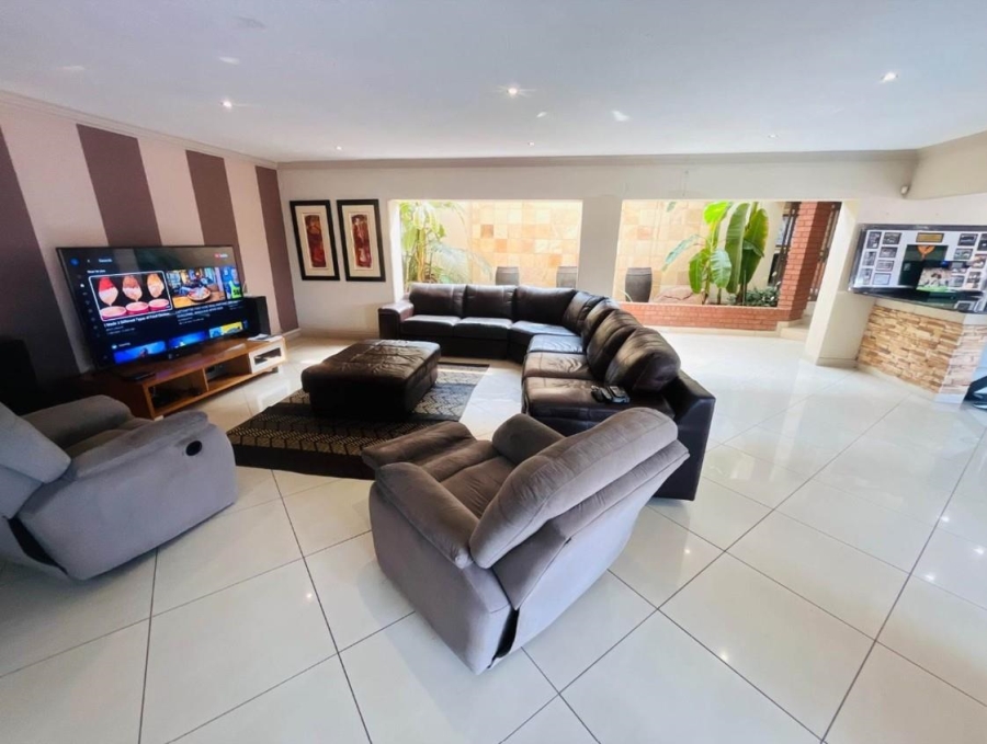 5 Bedroom Property for Sale in Meyersdal Gauteng
