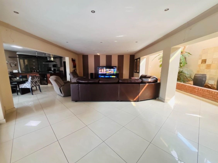 5 Bedroom Property for Sale in Meyersdal Gauteng