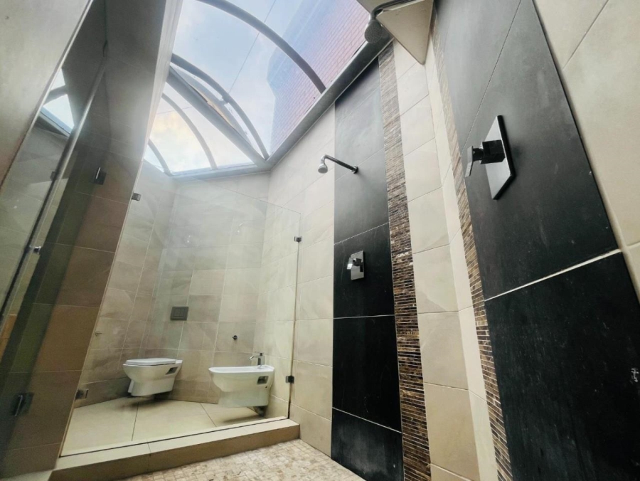 5 Bedroom Property for Sale in Meyersdal Gauteng