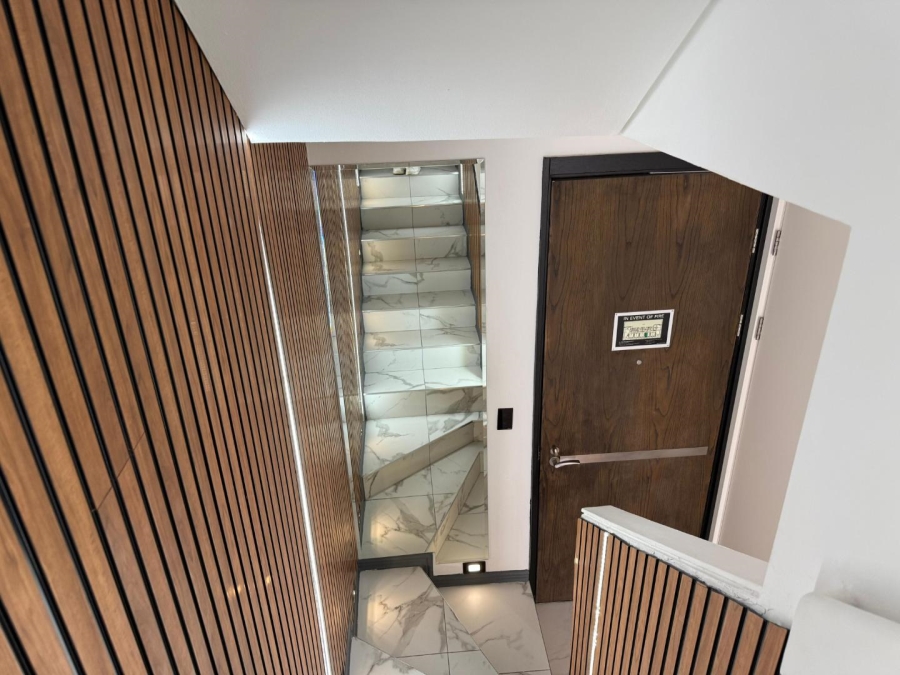 To Let 1 Bedroom Property for Rent in Sandown Gauteng