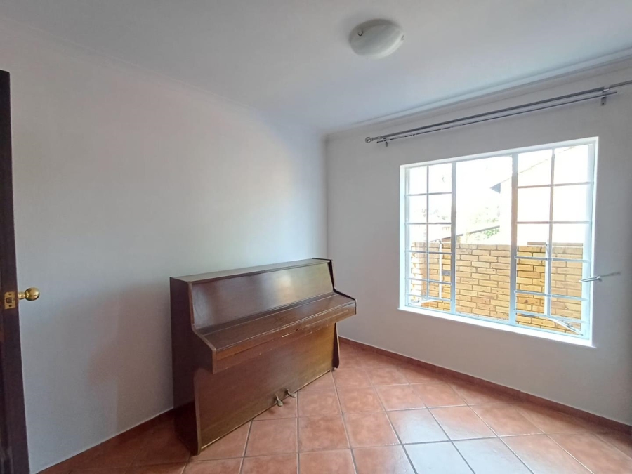 To Let 3 Bedroom Property for Rent in Sundowner Gauteng