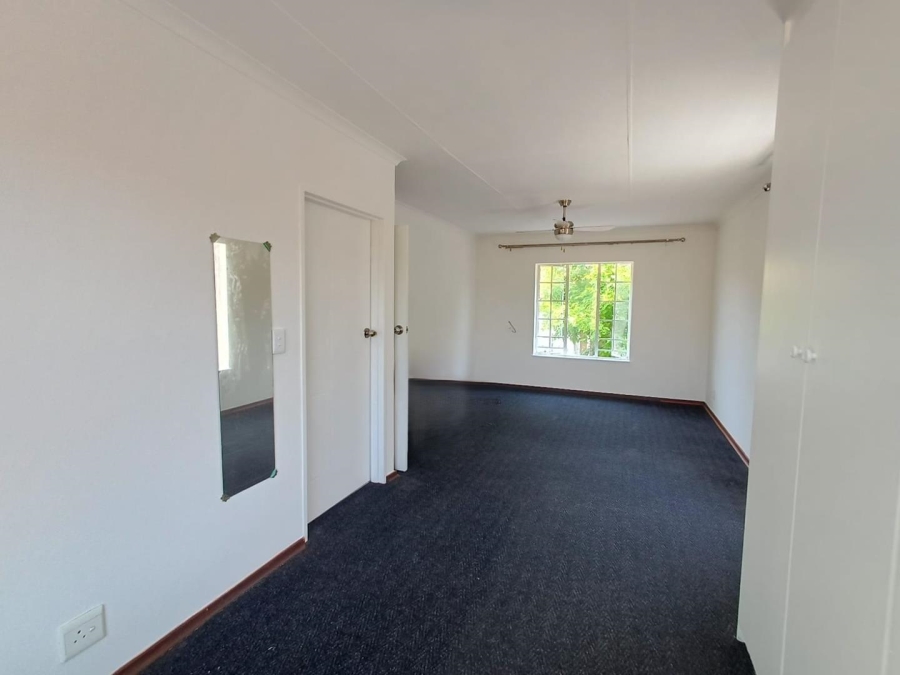 To Let 3 Bedroom Property for Rent in Sundowner Gauteng