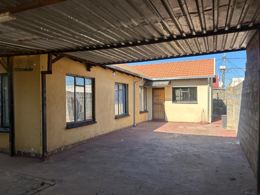 3 Bedroom Property for Sale in Ebony Park Gauteng