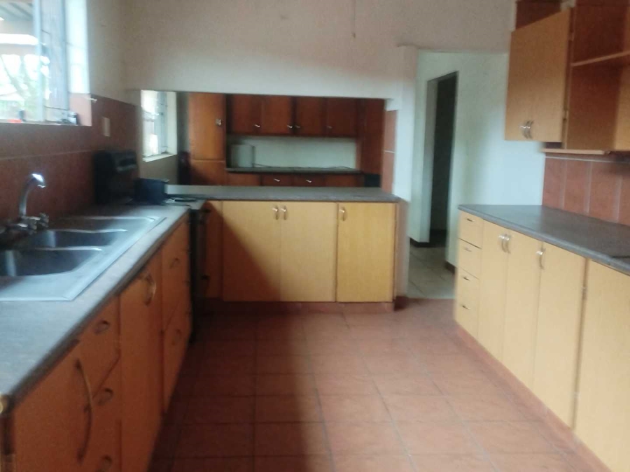 To Let 4 Bedroom Property for Rent in East Lynne Gauteng
