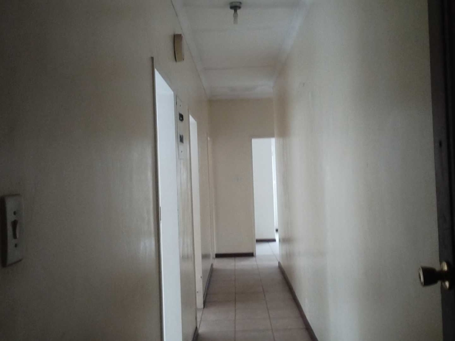To Let 4 Bedroom Property for Rent in East Lynne Gauteng