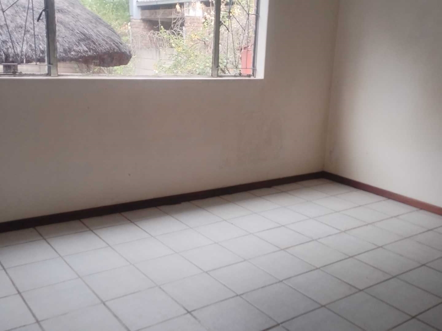 To Let 4 Bedroom Property for Rent in East Lynne Gauteng