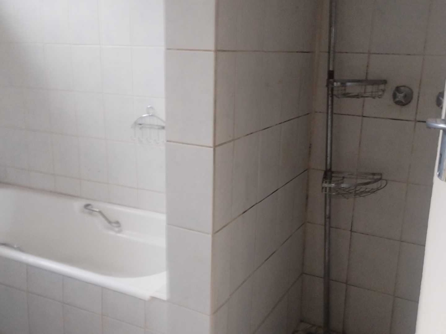 To Let 4 Bedroom Property for Rent in East Lynne Gauteng