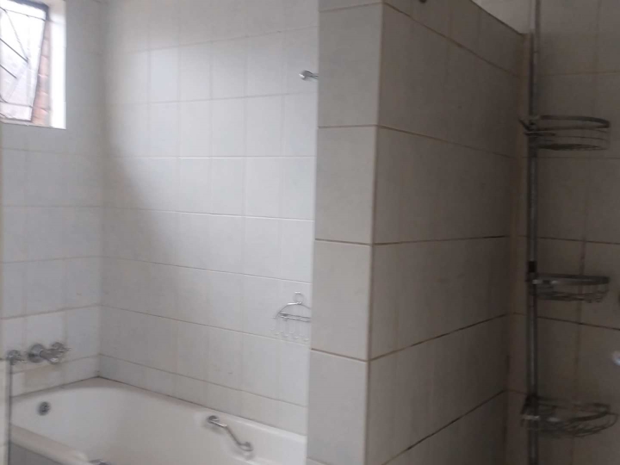 To Let 4 Bedroom Property for Rent in East Lynne Gauteng