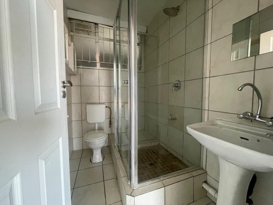 1 Bedroom Property for Sale in Edenvale Central Gauteng