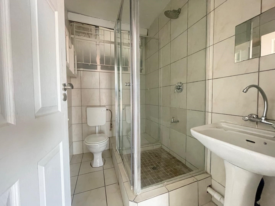 1 Bedroom Property for Sale in Edenvale Central Gauteng