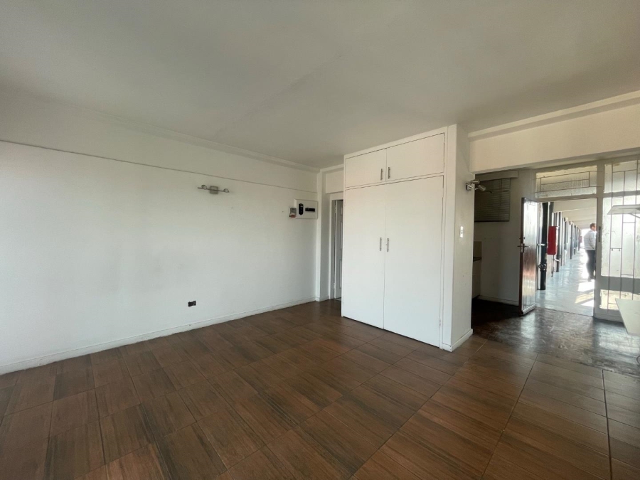 1 Bedroom Property for Sale in Edenvale Central Gauteng