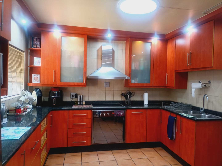4 Bedroom Property for Sale in Florida Glen Gauteng