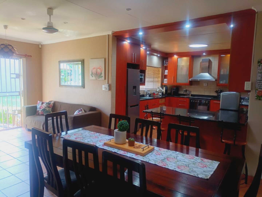 4 Bedroom Property for Sale in Florida Glen Gauteng