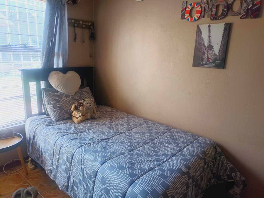 4 Bedroom Property for Sale in Florida Glen Gauteng