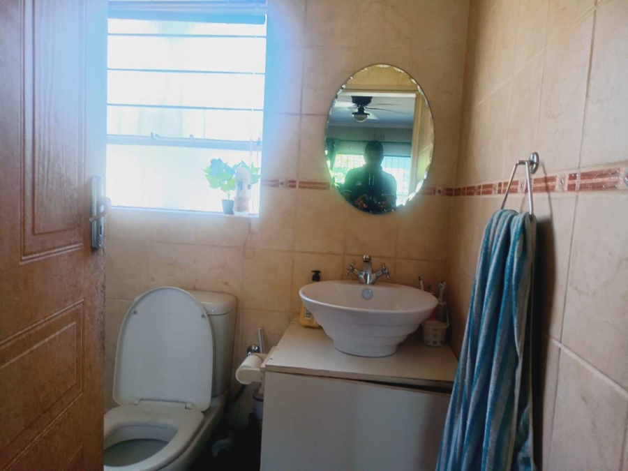 4 Bedroom Property for Sale in Florida Glen Gauteng