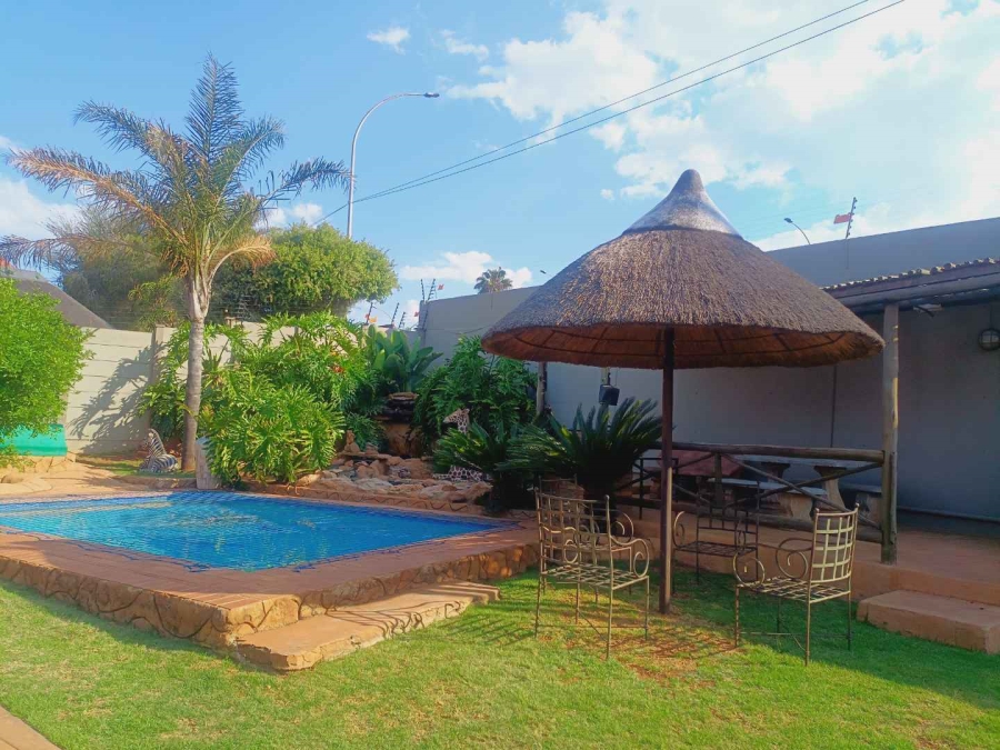 4 Bedroom Property for Sale in Florida Glen Gauteng