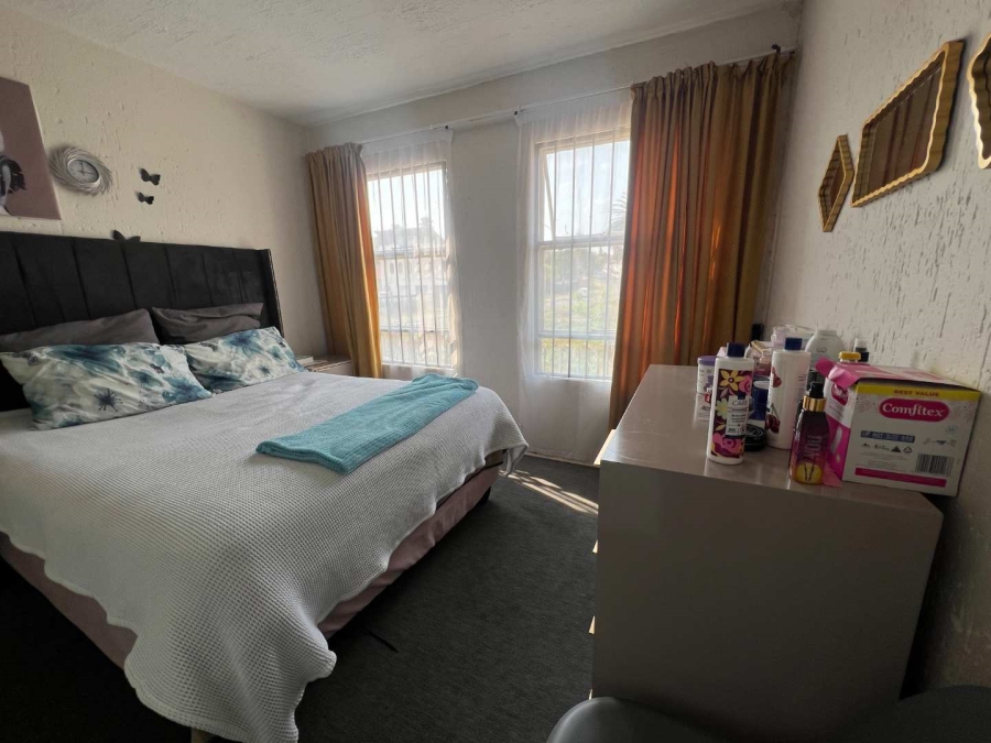 2 Bedroom Property for Sale in Groblerpark Gauteng