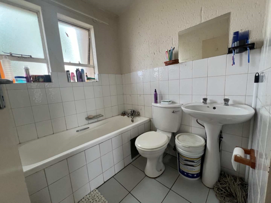 2 Bedroom Property for Sale in Groblerpark Gauteng