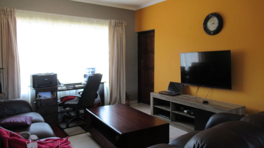 2 Bedroom Property for Sale in Meredale Gauteng