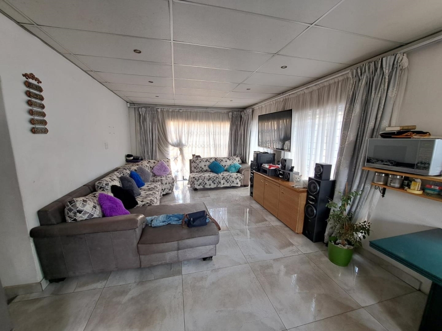 3 Bedroom Property for Sale in Marlboro Gardens Gauteng