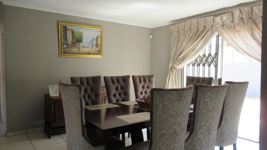 3 Bedroom Property for Sale in Alveda Park Gauteng