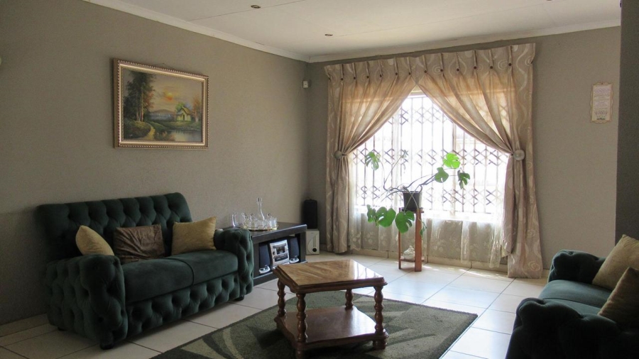 3 Bedroom Property for Sale in Alveda Park Gauteng
