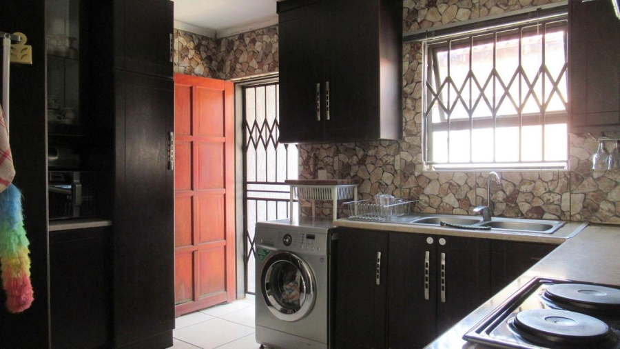 3 Bedroom Property for Sale in Alveda Park Gauteng
