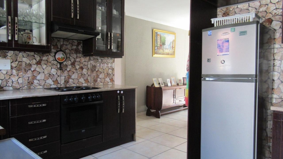 3 Bedroom Property for Sale in Alveda Park Gauteng