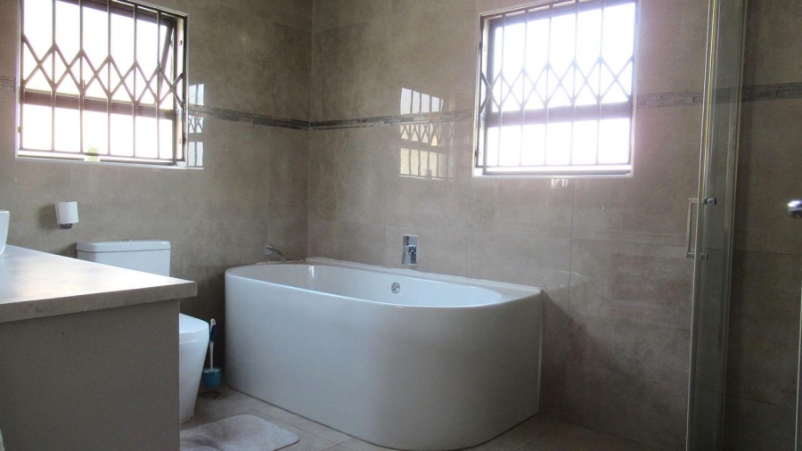 3 Bedroom Property for Sale in Alveda Park Gauteng