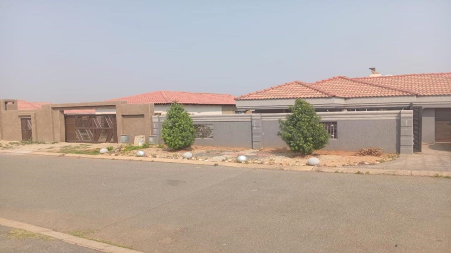 3 Bedroom Property for Sale in Alveda Park Gauteng