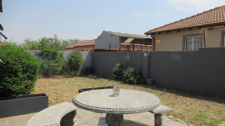 3 Bedroom Property for Sale in Alveda Park Gauteng