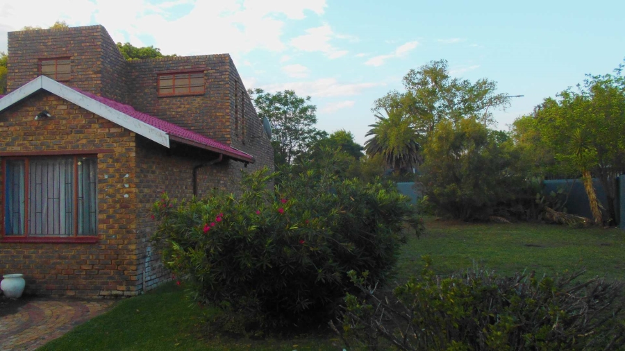4 Bedroom Property for Sale in Brackenhurst Gauteng