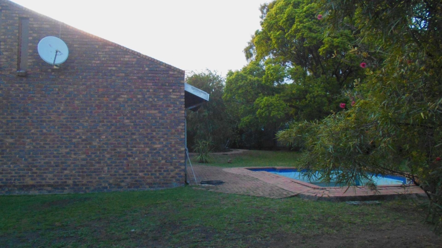 4 Bedroom Property for Sale in Brackenhurst Gauteng