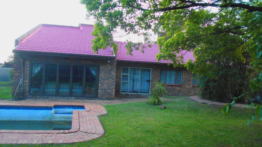 4 Bedroom Property for Sale in Brackenhurst Gauteng