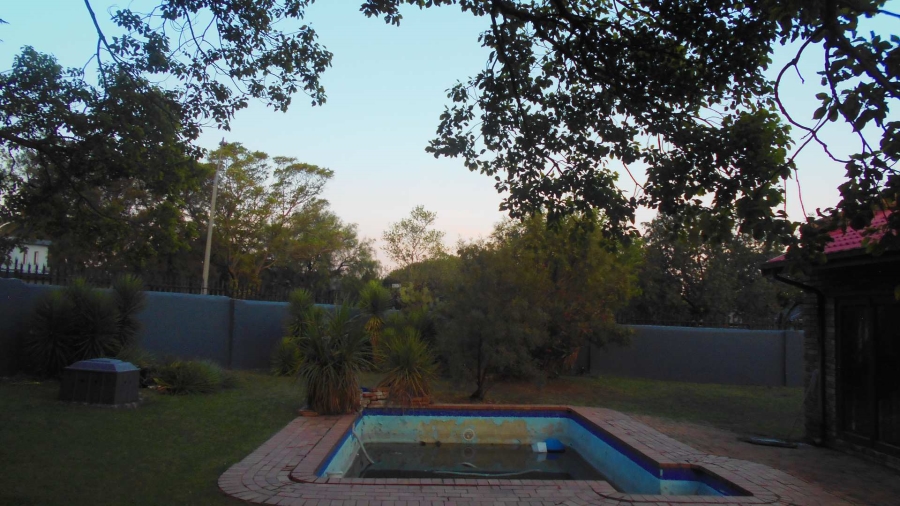 4 Bedroom Property for Sale in Brackenhurst Gauteng