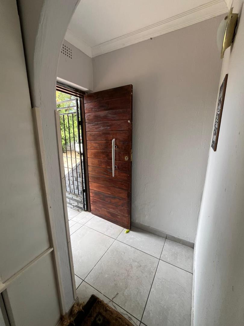 4 Bedroom Property for Sale in Brackenhurst Gauteng