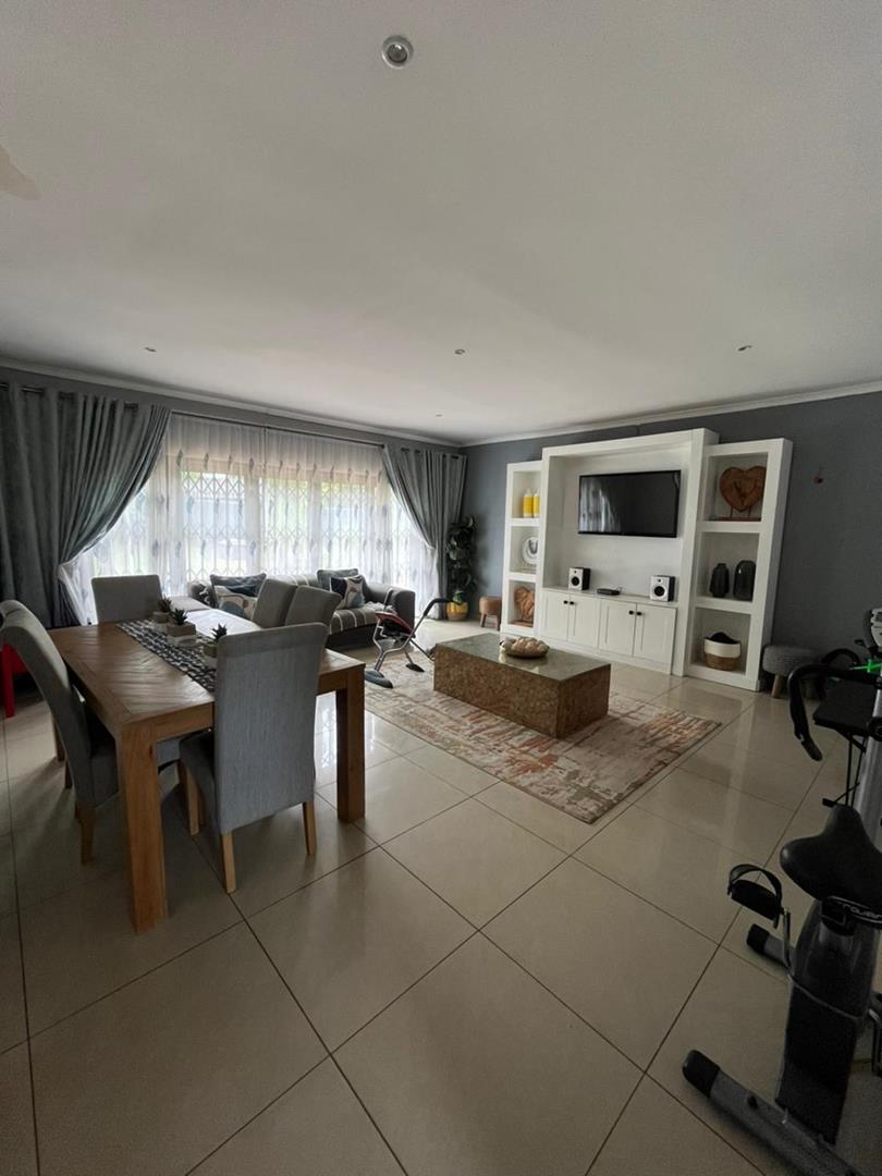 4 Bedroom Property for Sale in Brackenhurst Gauteng