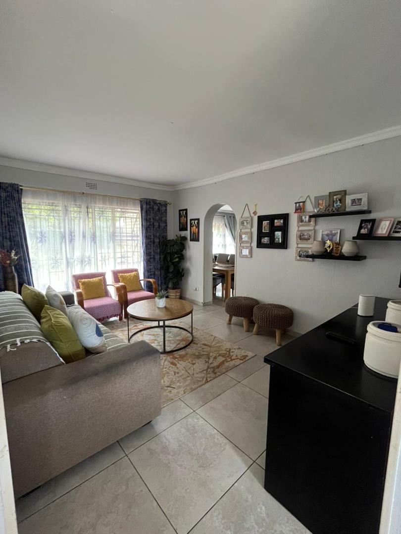 4 Bedroom Property for Sale in Brackenhurst Gauteng