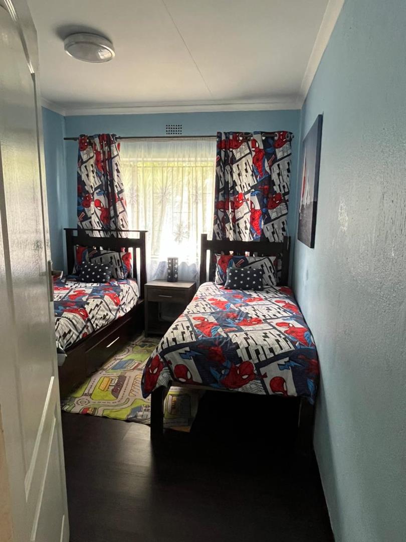 4 Bedroom Property for Sale in Brackenhurst Gauteng