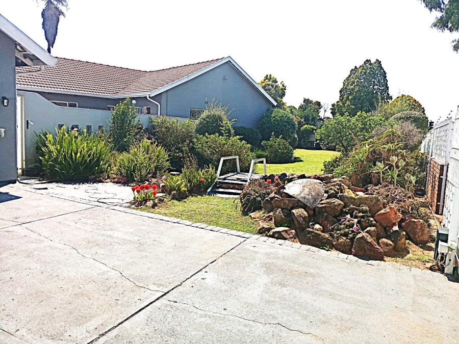 4 Bedroom Property for Sale in Brackenhurst Gauteng