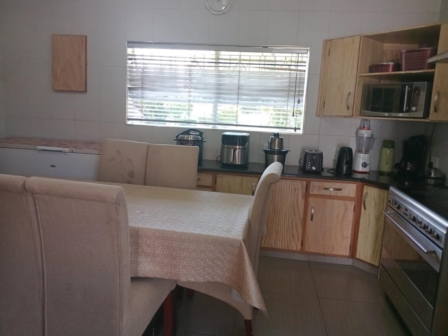 4 Bedroom Property for Sale in Brackenhurst Gauteng