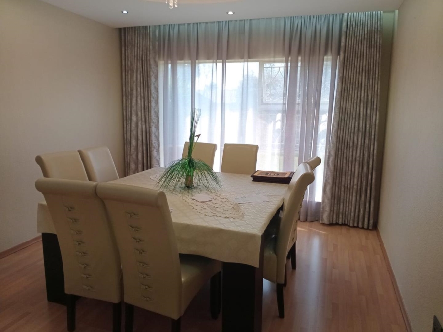 4 Bedroom Property for Sale in Brackenhurst Gauteng