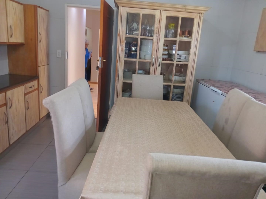 4 Bedroom Property for Sale in Brackenhurst Gauteng