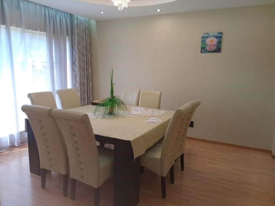 4 Bedroom Property for Sale in Brackenhurst Gauteng