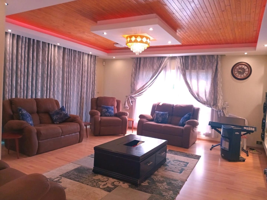 4 Bedroom Property for Sale in Brackenhurst Gauteng