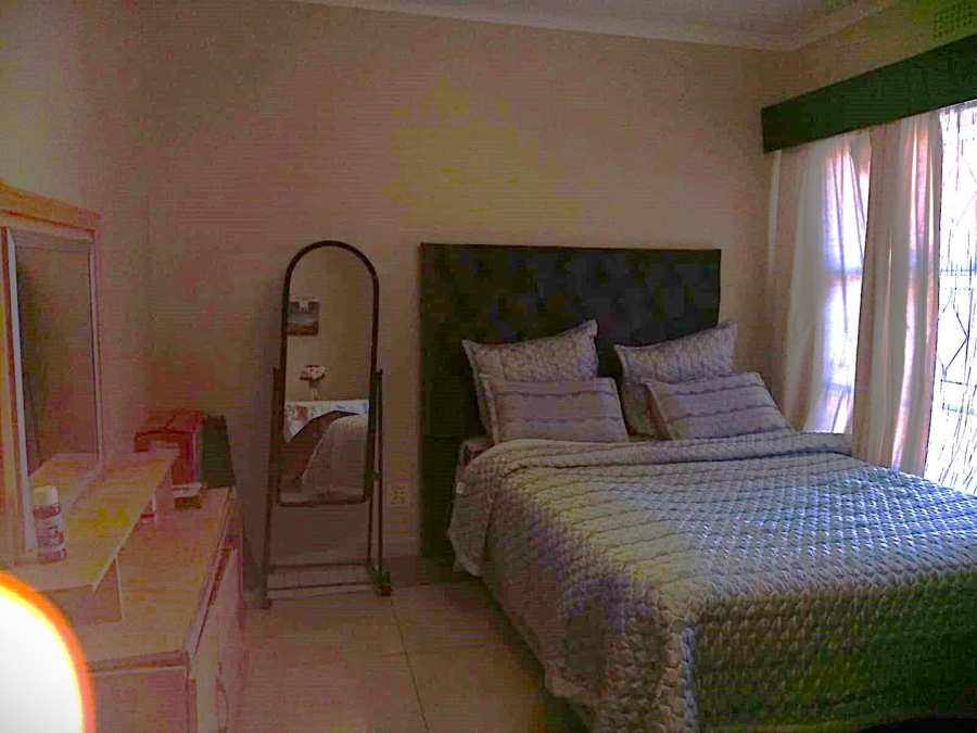 4 Bedroom Property for Sale in Brackenhurst Gauteng