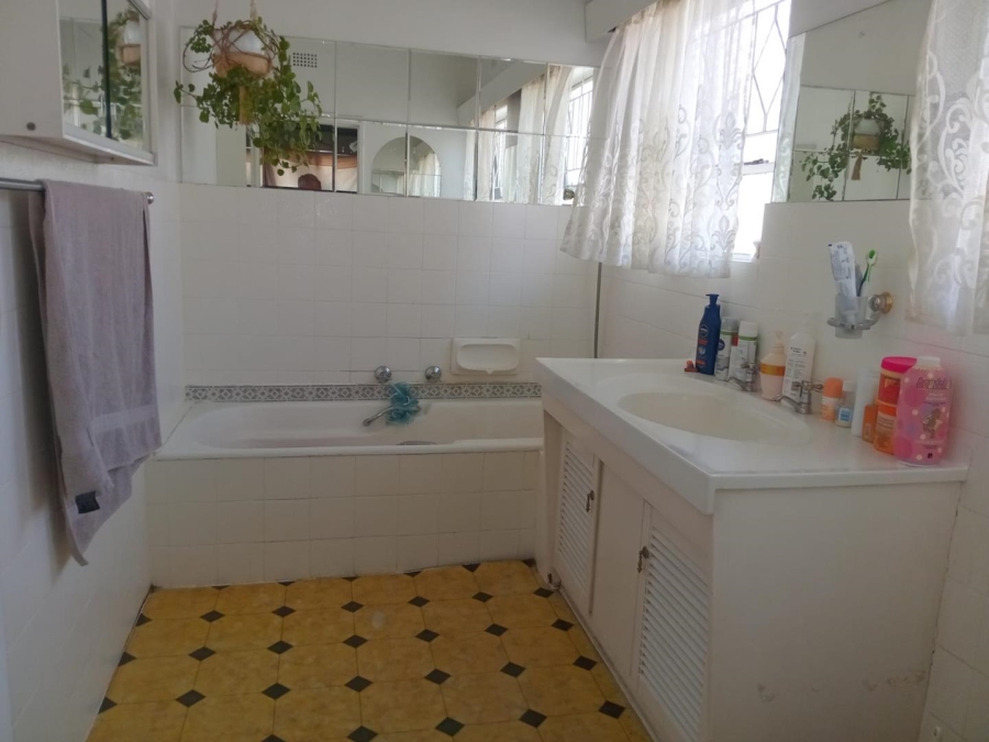 4 Bedroom Property for Sale in Brackenhurst Gauteng